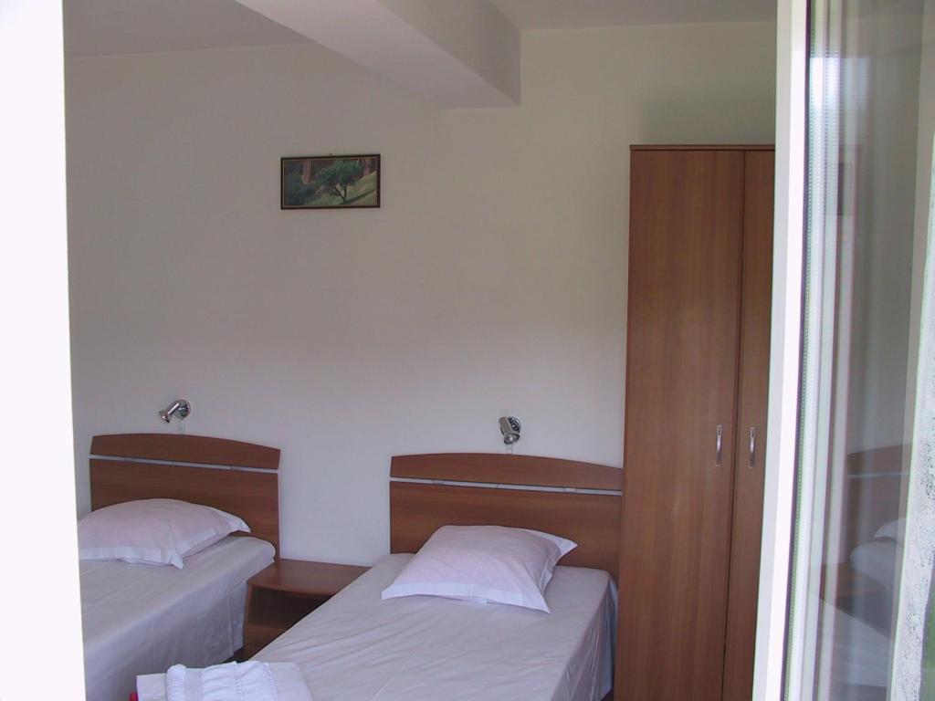 Pension Piatra Craiului Моєчу-де-Жос Номер фото